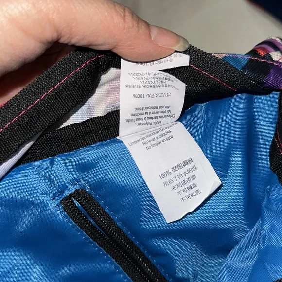 Kavu Red and Pink Backpack Vibrant Geometric Design used ones - Picture 6 of 9